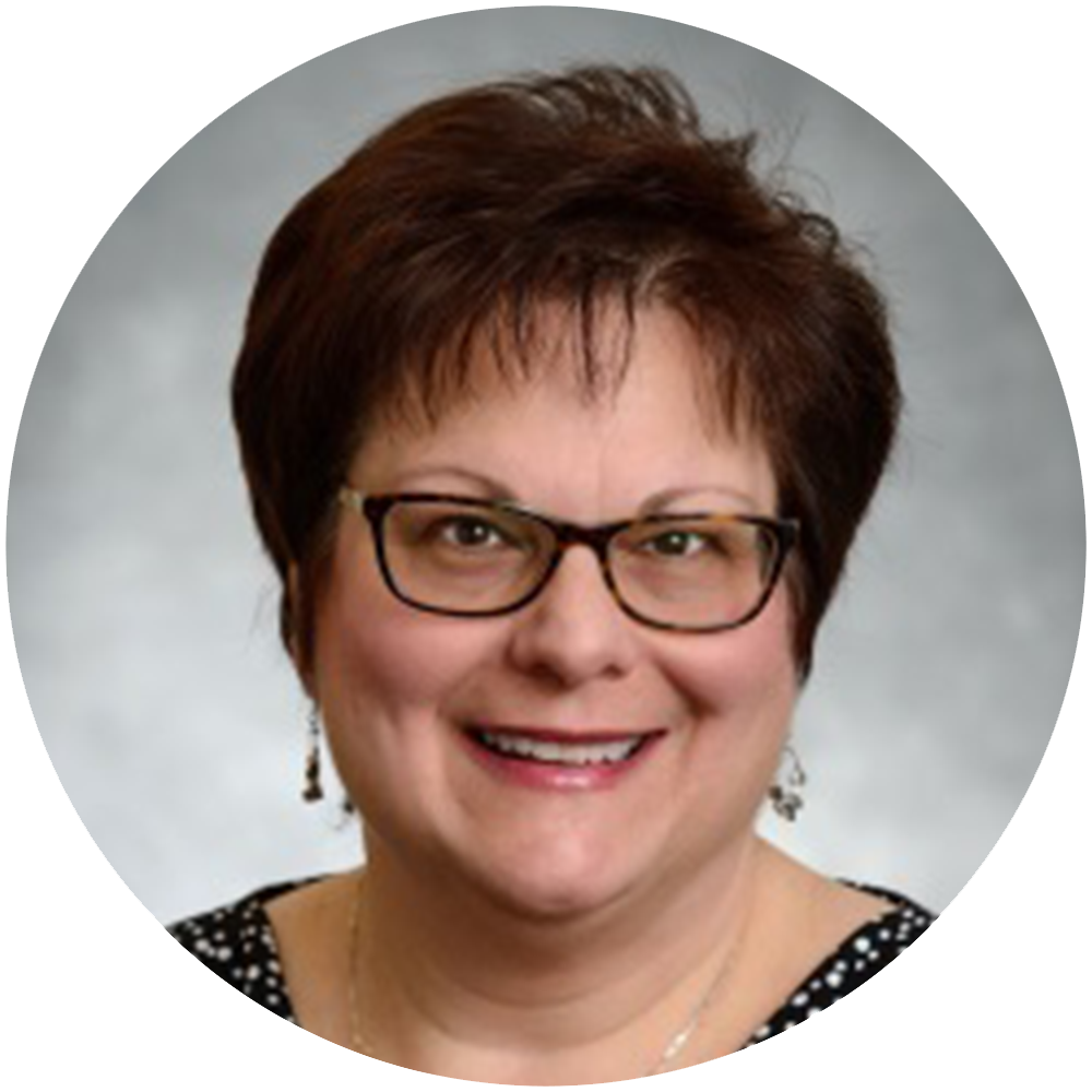 Lyn Sabino headshot